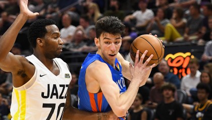  雷霆新秀霍姆格伦荣膺月最佳新秀  