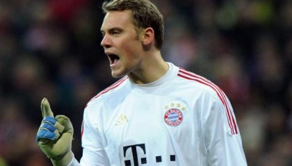  诺伊尔复出即创德甲零封纪录  