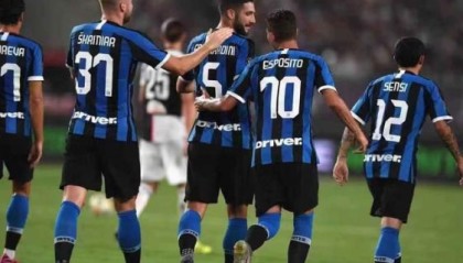  德甲场均上座率创新高，球迷热情助推赛事影响力提升  