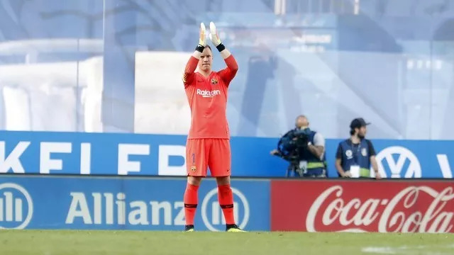 九游会j9官方网站- 美因茨主力门将神勇扑点，力保球队客场拿分  